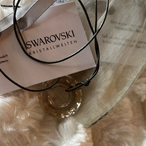 Swarovski Crystal Pendant Necklace - Picture 1 of 2